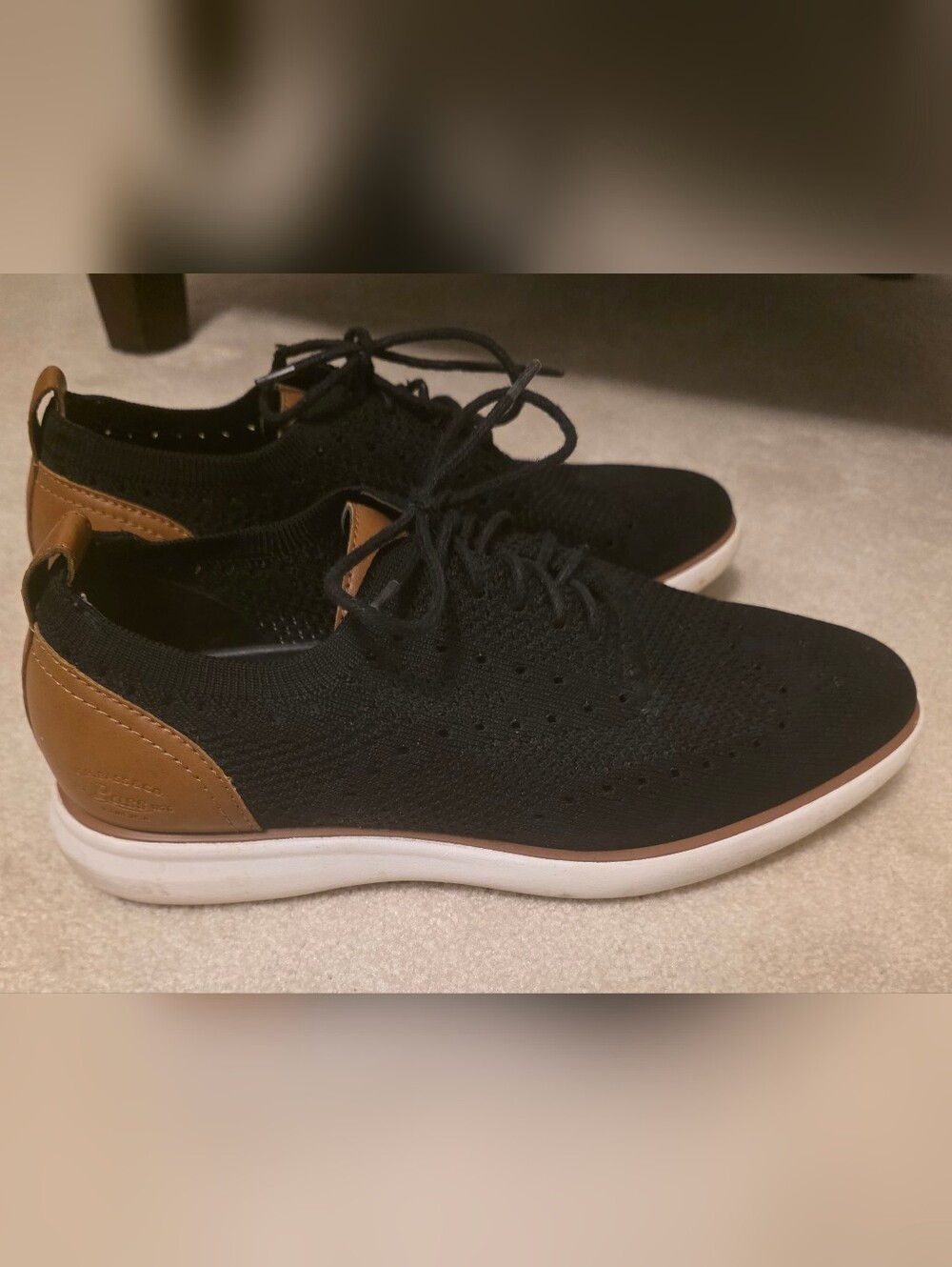 G.H. Bass & Co. Men's - 9.5 Black Knit Casual Dress Shoe Tan Heel & Tongue